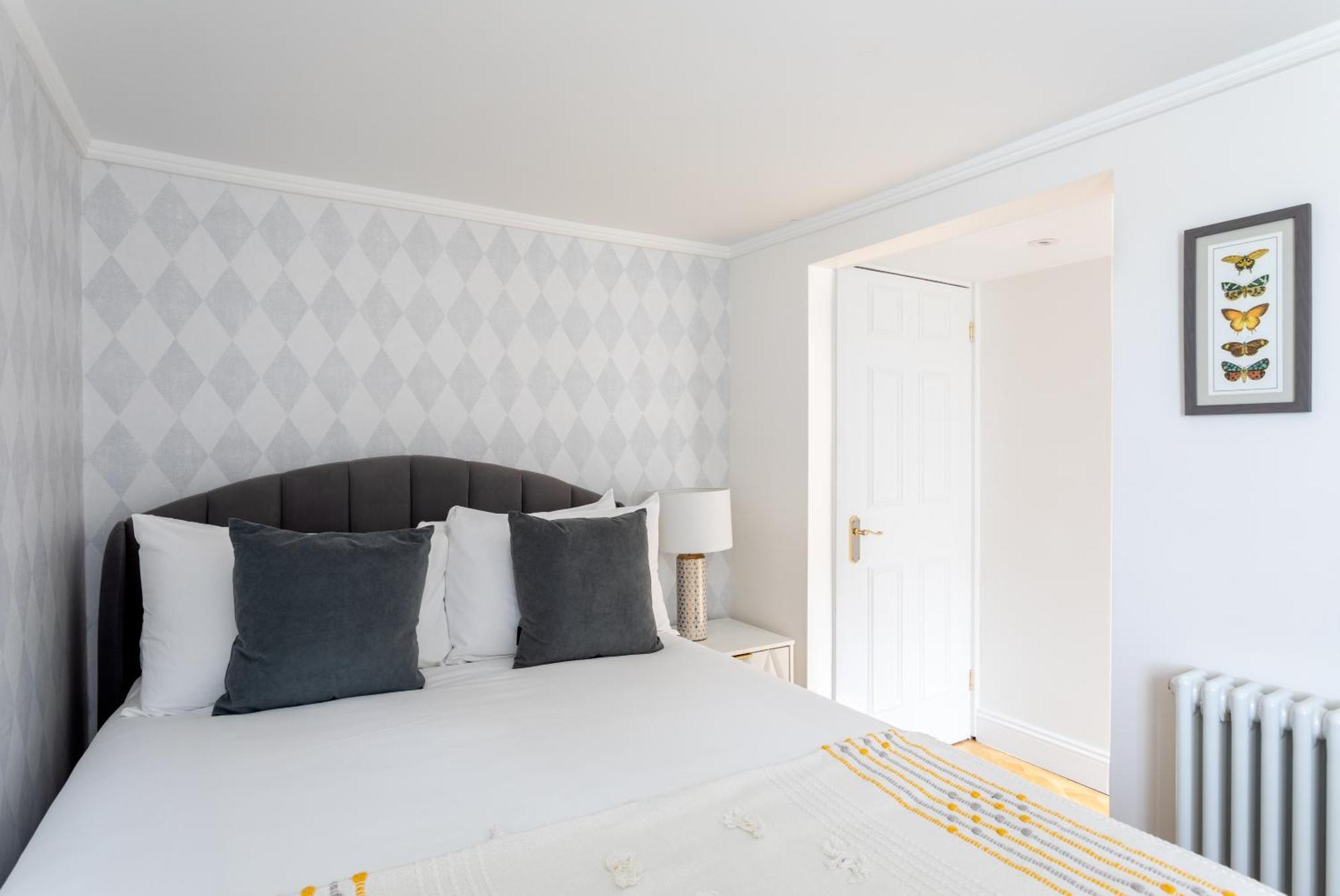 Fabulous Gloucester Road Apartment